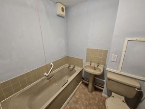 Photo 9- click for photo gallery